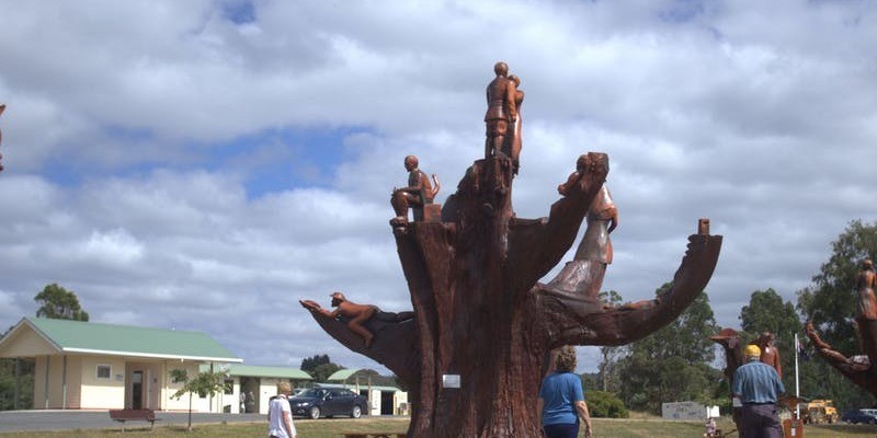 kidsbucketlist.com.au - Legerwood Carved Memorial Trees - 3