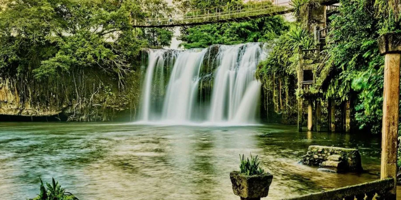 kidsbucketlist.com.au - Paronella Park - 1