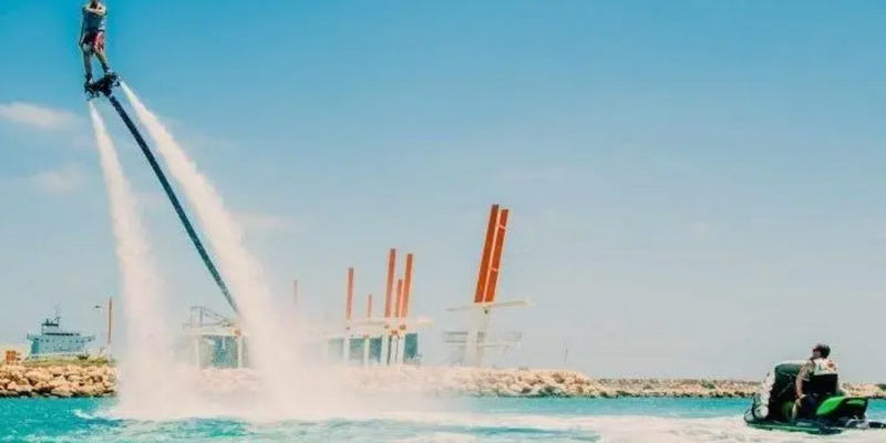 kidsbucketlist.com.au - Geraldton Flyboarding  - 1