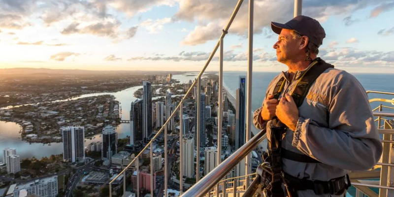 kidsbucketlist.com.au - SkyPoint Twilight Climb - 2