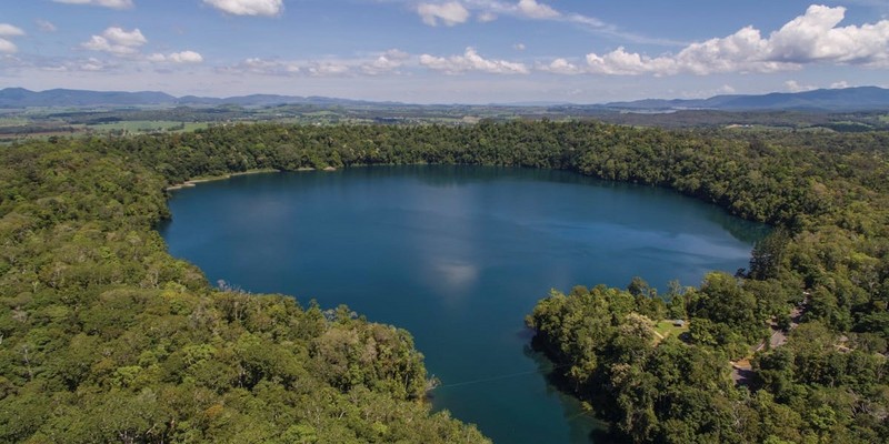 kidsbucketlist.com.au - Lake Eacham - 1