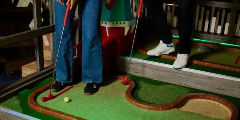 kidsbucketlist.com.au - Holey Moley Mini Golf Surfers Paradise - 4
