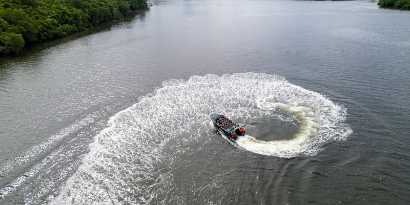 kidsbucketlist.com.au - Jet Boat Ride Cairns - 2