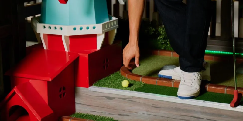 kidsbucketlist.com.au - Holey Moley Mini Golf - Melbourne City - 2